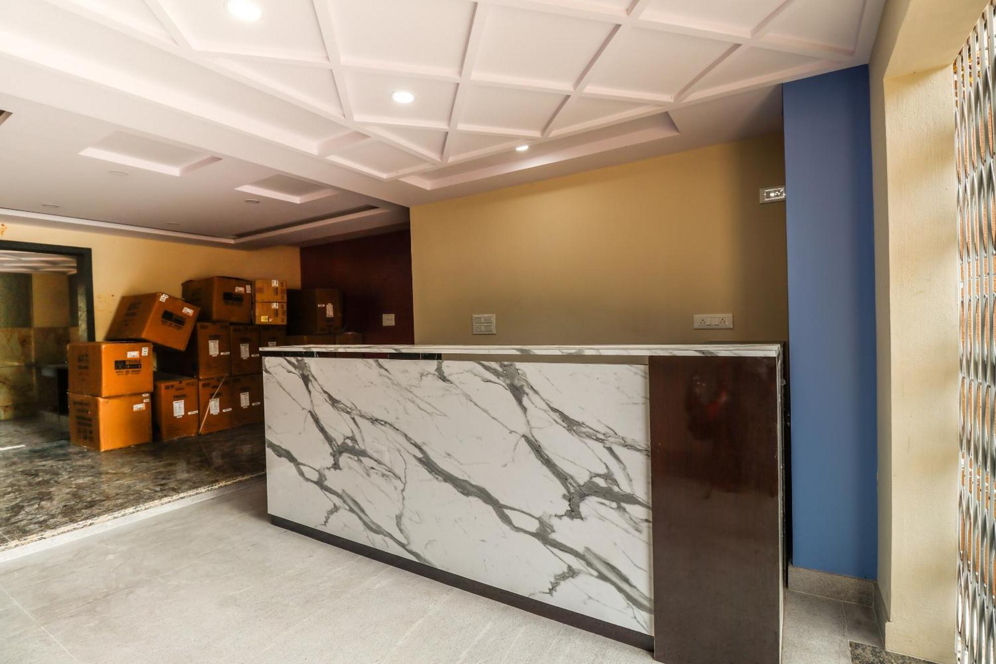 Capital O N R Residency Hotel Yelahanka Eksteriør billede
